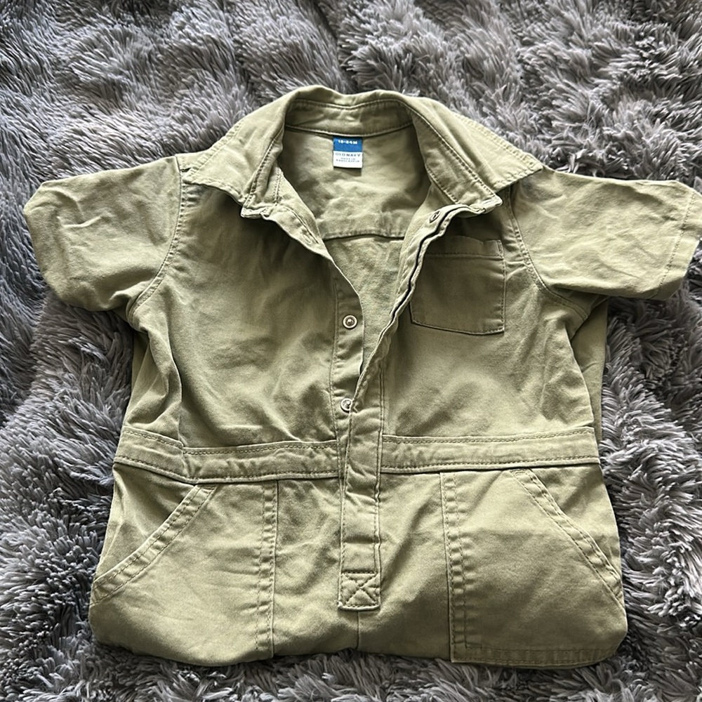 Old Navy 18-25 months Olive Green Cargo Jumpsuits Boys